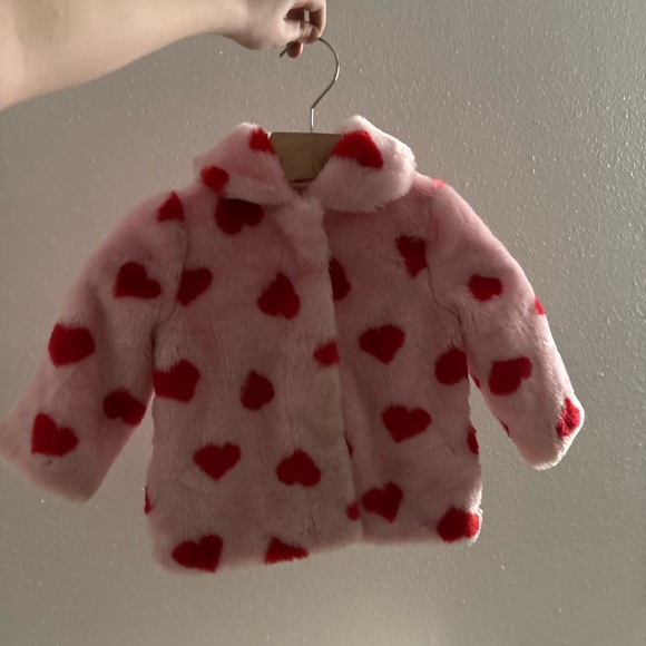 Janie and Jack Candy Pink Heart Faux Fur Jacket Toddler Girl Size 2T - Picture 4 of 10